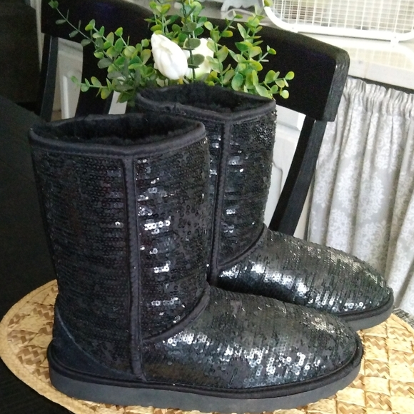 UGG Black Sequin Winter Boots - Picture 1 of 10